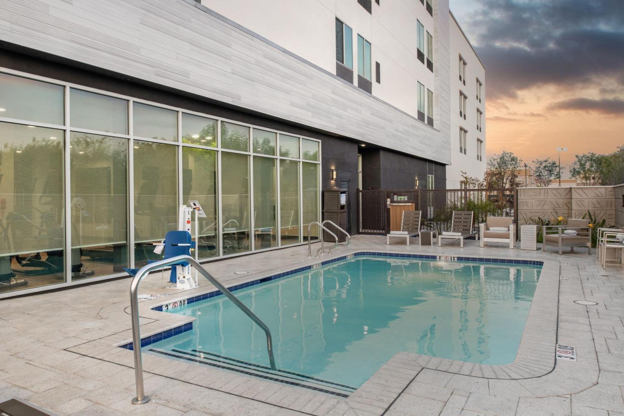 Springhill Suites By Marriott Riverside Redlands Extérieur photo