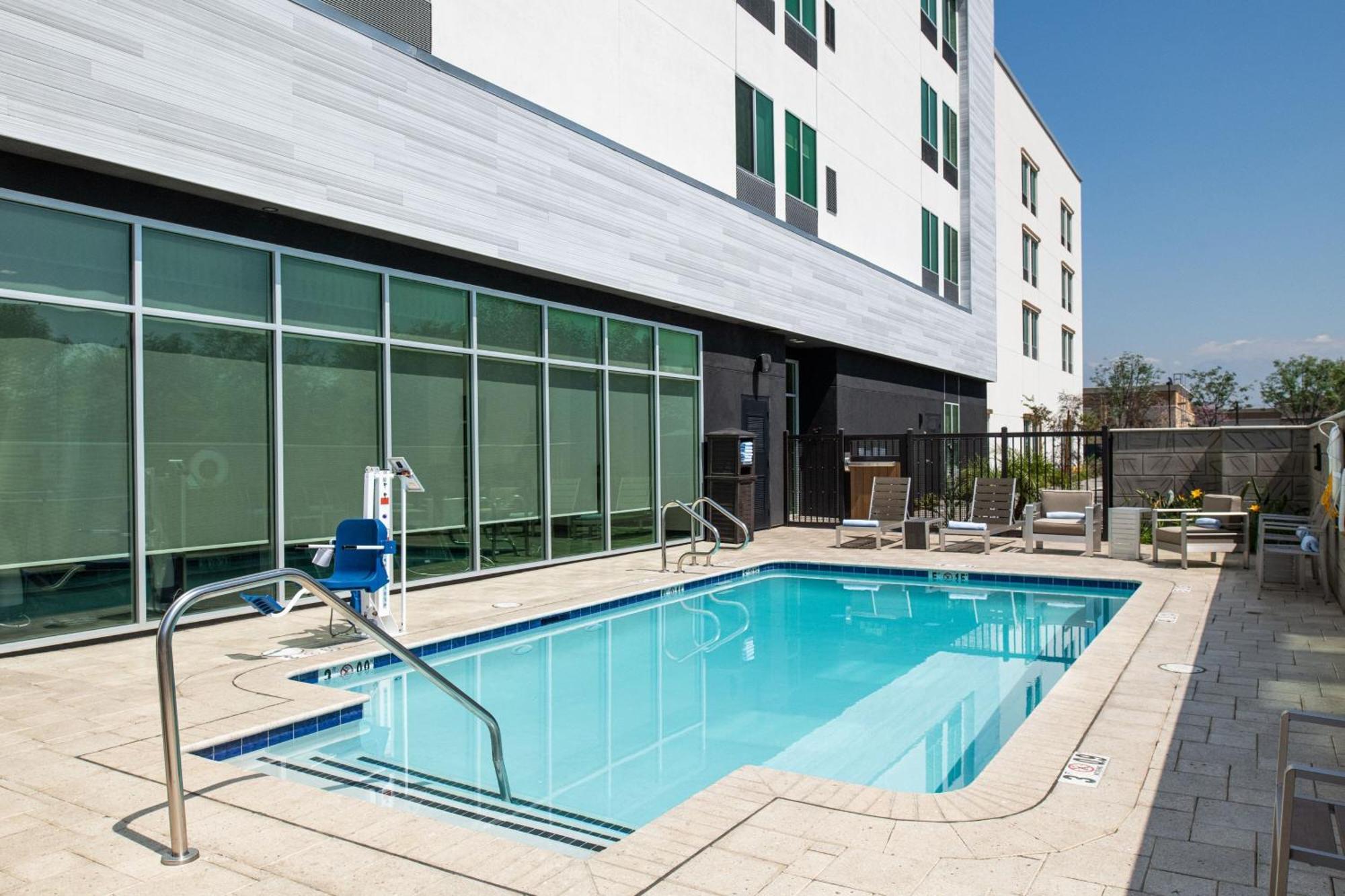 Springhill Suites By Marriott Riverside Redlands Extérieur photo